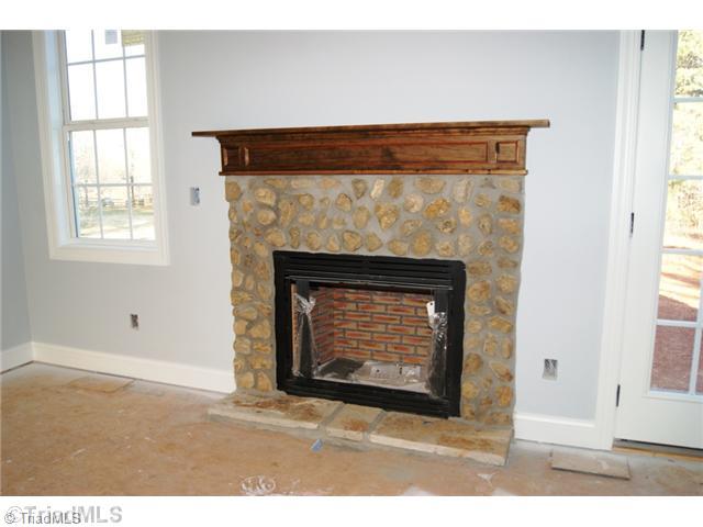122 Idlewild Road Advance, NC 27006 - Photo 6 of 15 Den/Family/Great Room.