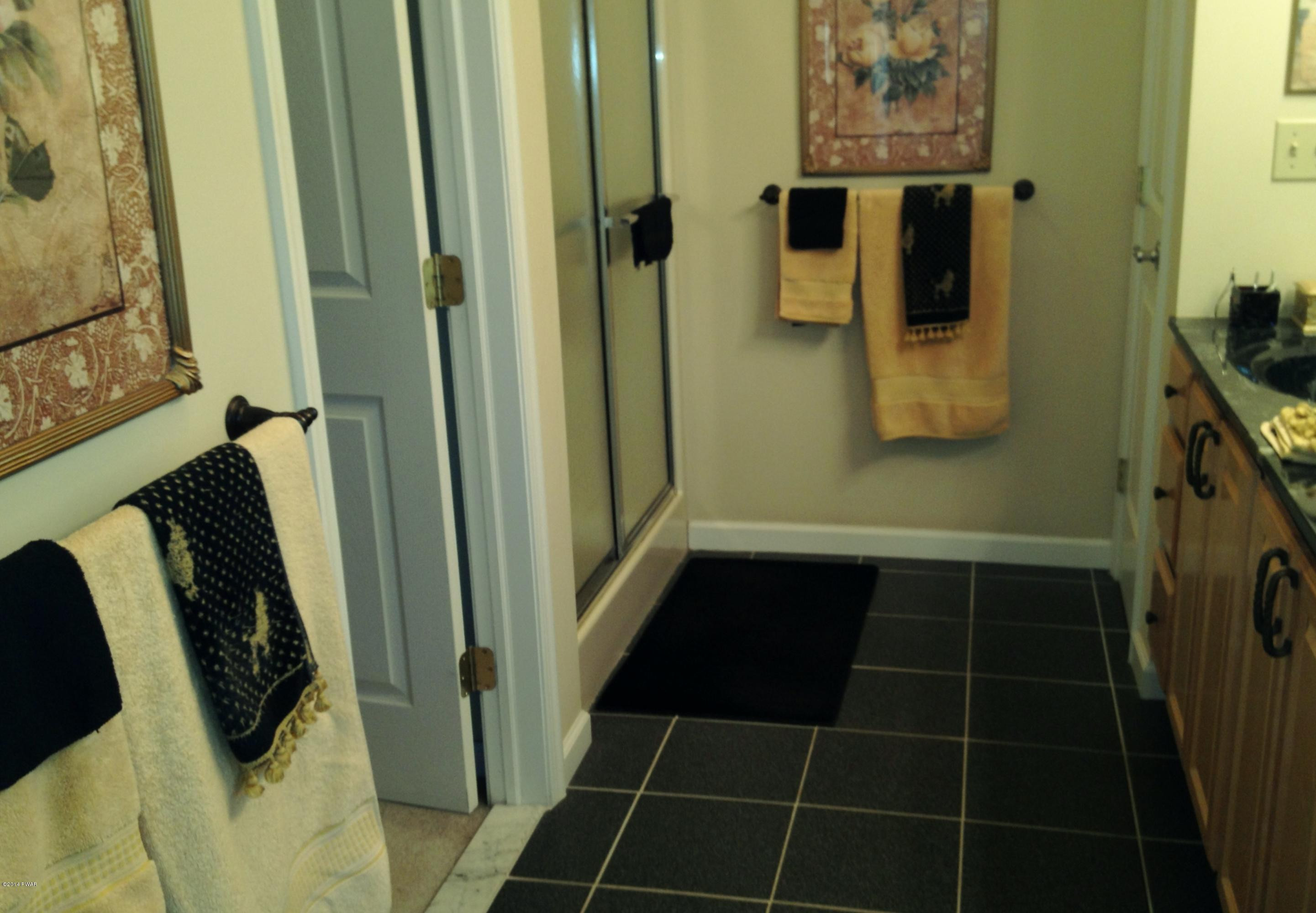 202 Oak Ridge Drive Milford, PA 18337 - Photo 22 of 58