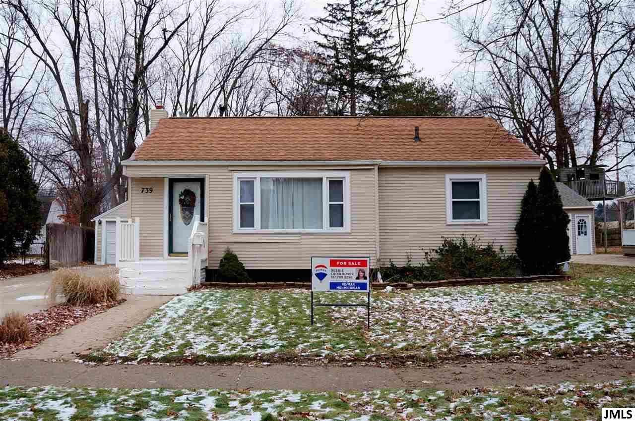 739 Briarcliff Road Jackson, MI 49203 - Photo 1 of 34 Photo 1