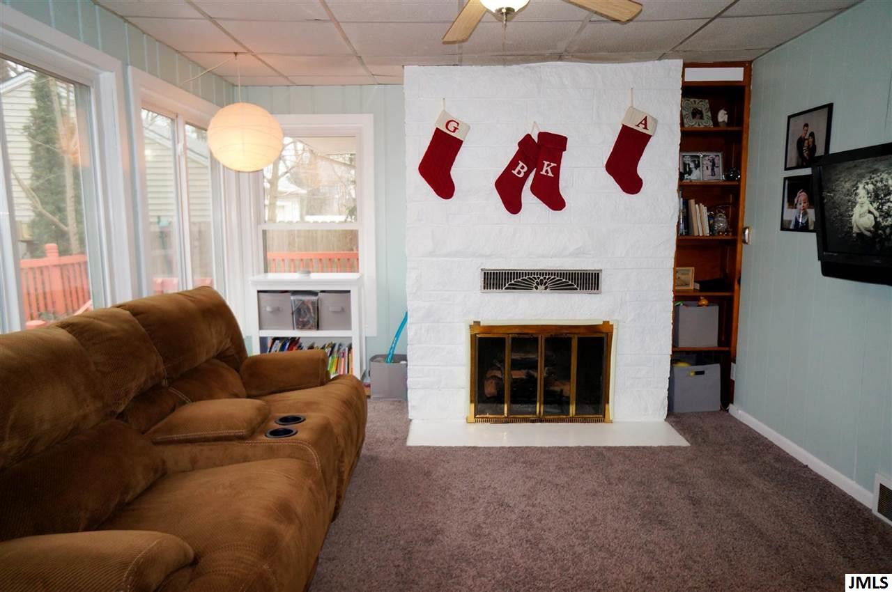 739 Briarcliff Road Jackson, MI 49203 - Photo 16 of 34 Photo 16