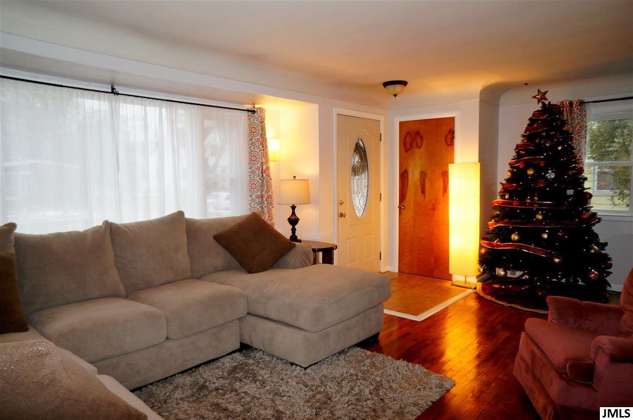739 Briarcliff Road Jackson, MI 49203 - Photo 2 of 34 Photo 2
