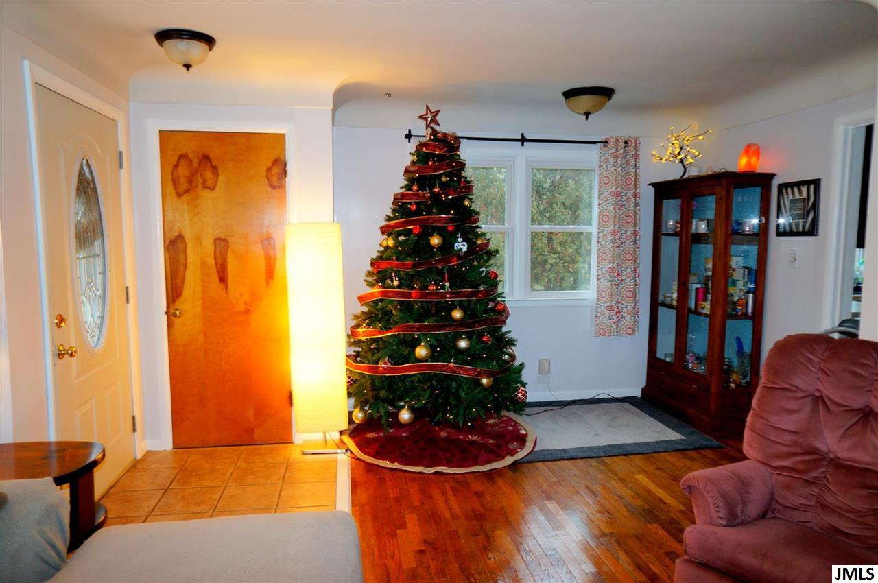 739 Briarcliff Road Jackson, MI 49203 - Photo 3 of 34 Photo 3