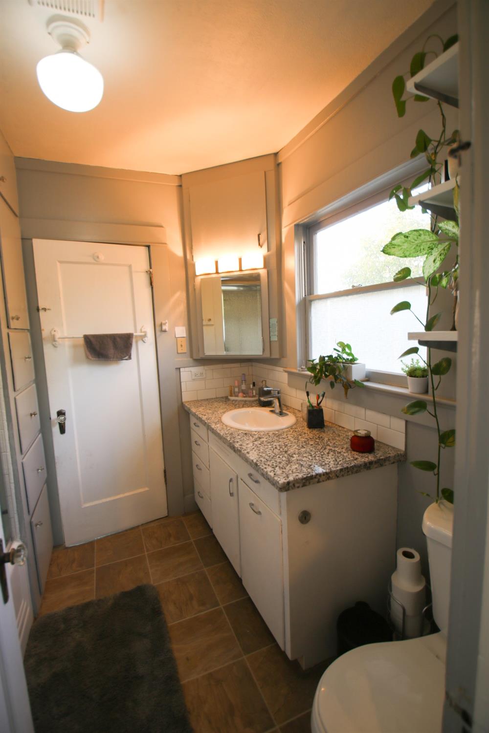 960 South Klein Avenue Reedley, CA 93654 - Photo 12 of 20 Gallery Image 12
