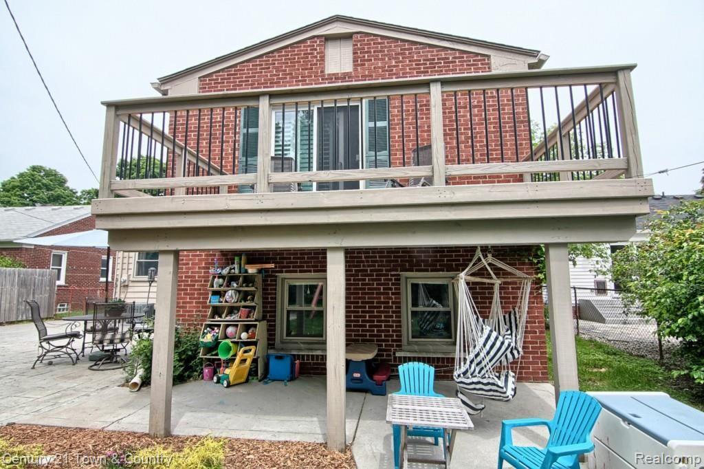 1978 Sheffield Road Birmingham, MI 48009 - Photo 33 of 34 Rear.jpg