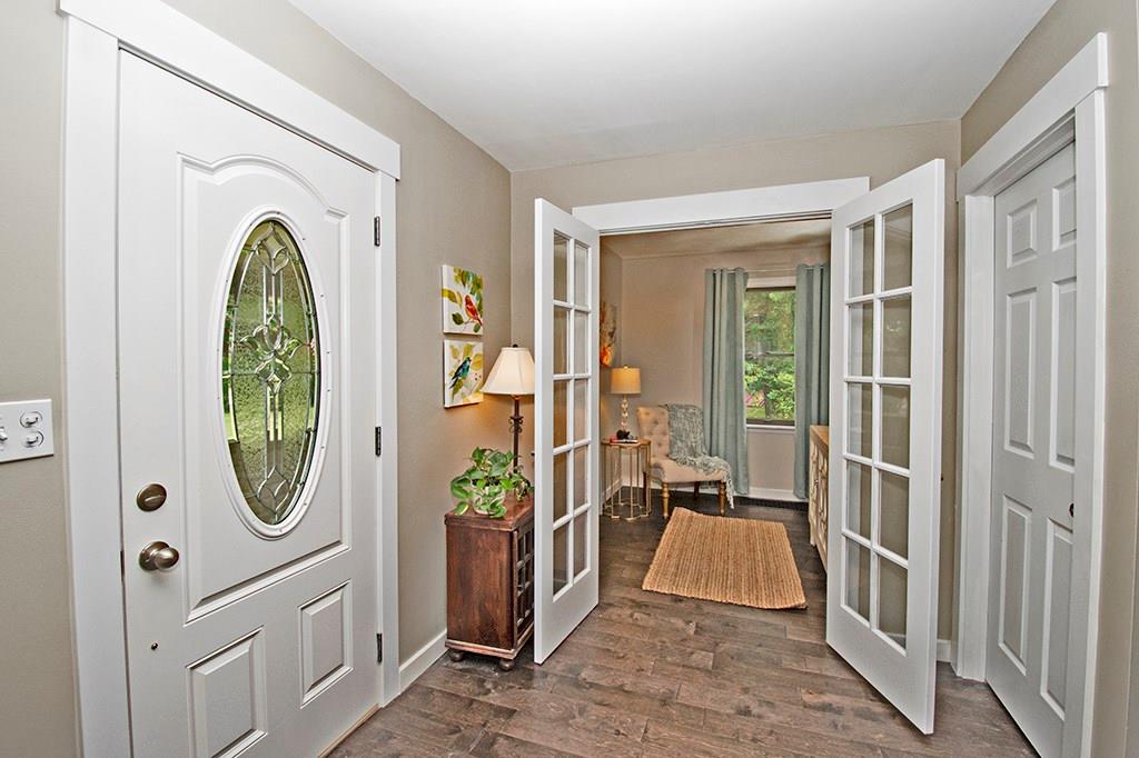 8304 Tanglewood Road Pittsburgh, PA 15237 - Photo 8 of 25 Stunning Entry