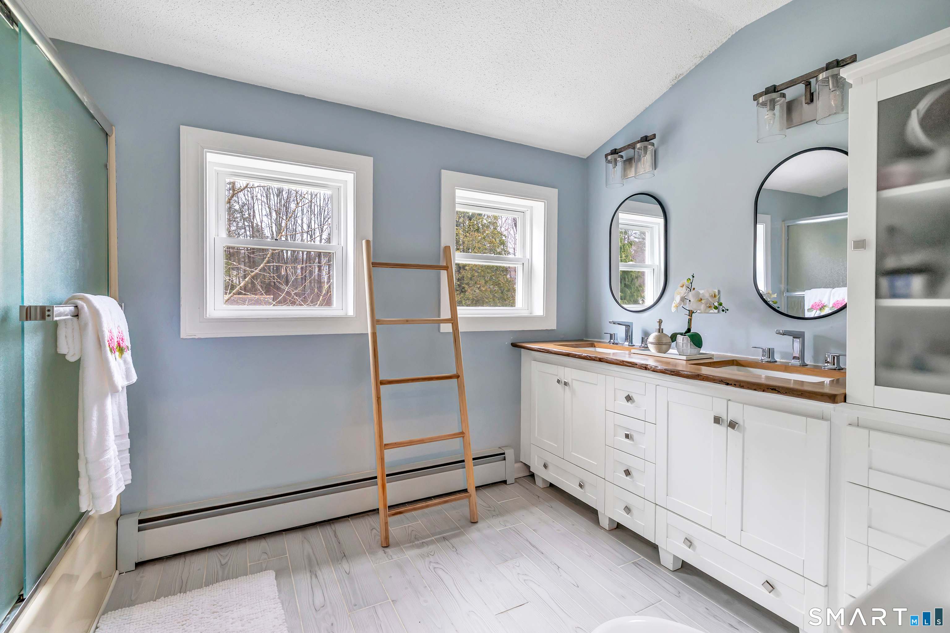 18 Oakdale Road Plymouth, CT 06786 - Photo 33 of 38