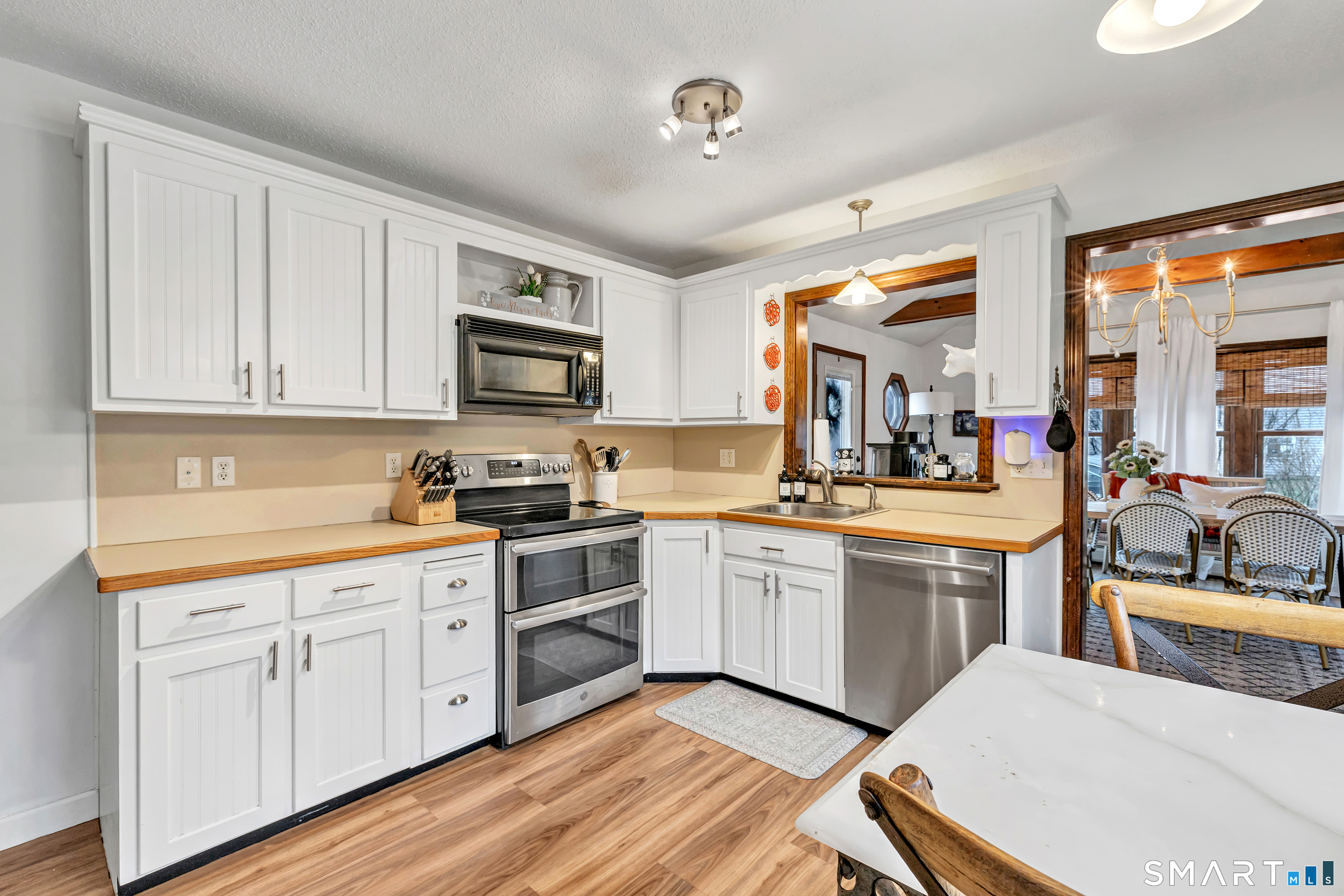 18 Oakdale Road Plymouth, CT 06786 - Photo 10 of 38