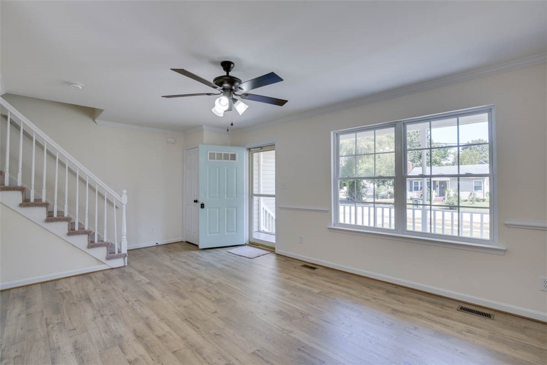 739 Rolfe Street Hampton, VA 23661 - Photo 9 of 36 Gallery Image 9