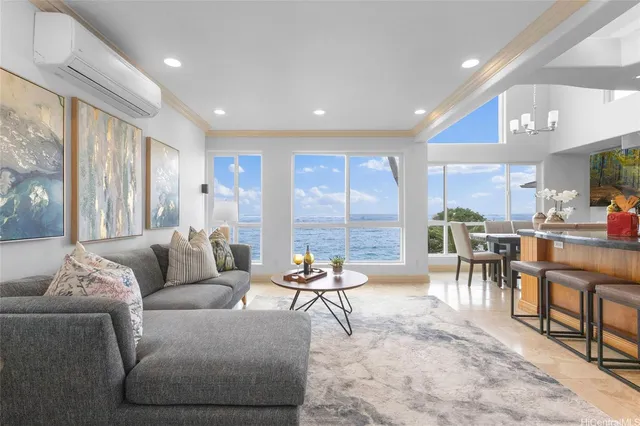 $2,250,000 | 53-853 Kamehameha Highway, Hauula, HI 96717