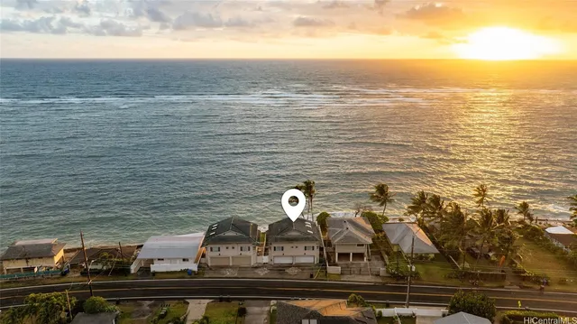 $2,250,000 | 53-853 Kamehameha Highway, Hauula, HI 96717