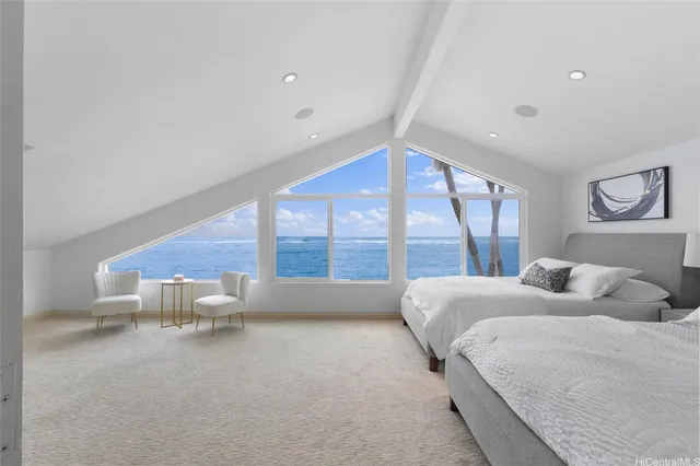 $2,250,000 | 53-853 Kamehameha Highway, Hauula, HI 96717