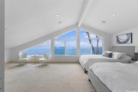 $2,250,000 | 53-853 Kamehameha Highway, Hauula, HI 96717