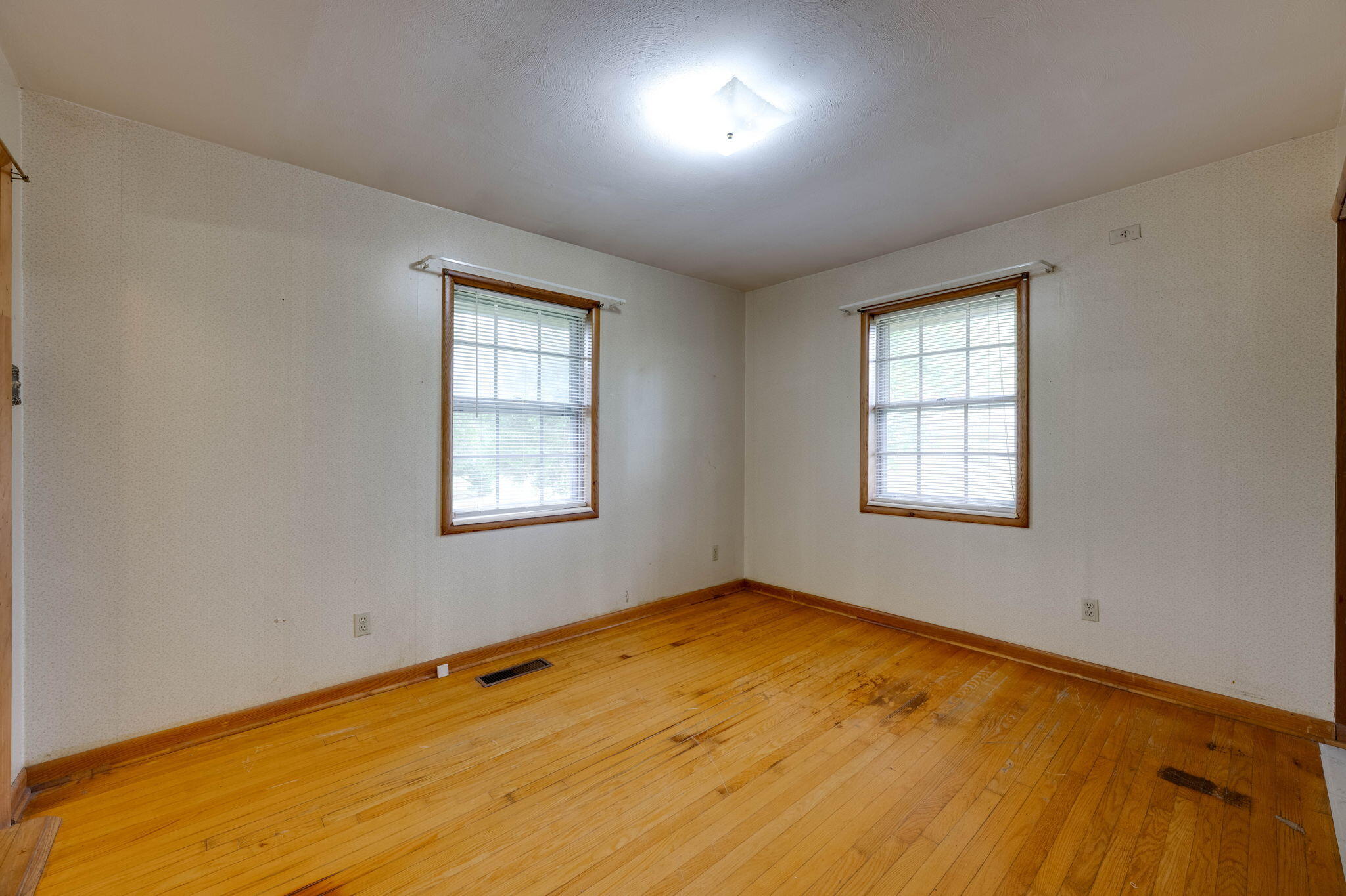 146 Mysinger Road Cleveland, TN 37311 - Photo 28 of 38 29-web-or-mls-DSC_1229-69
