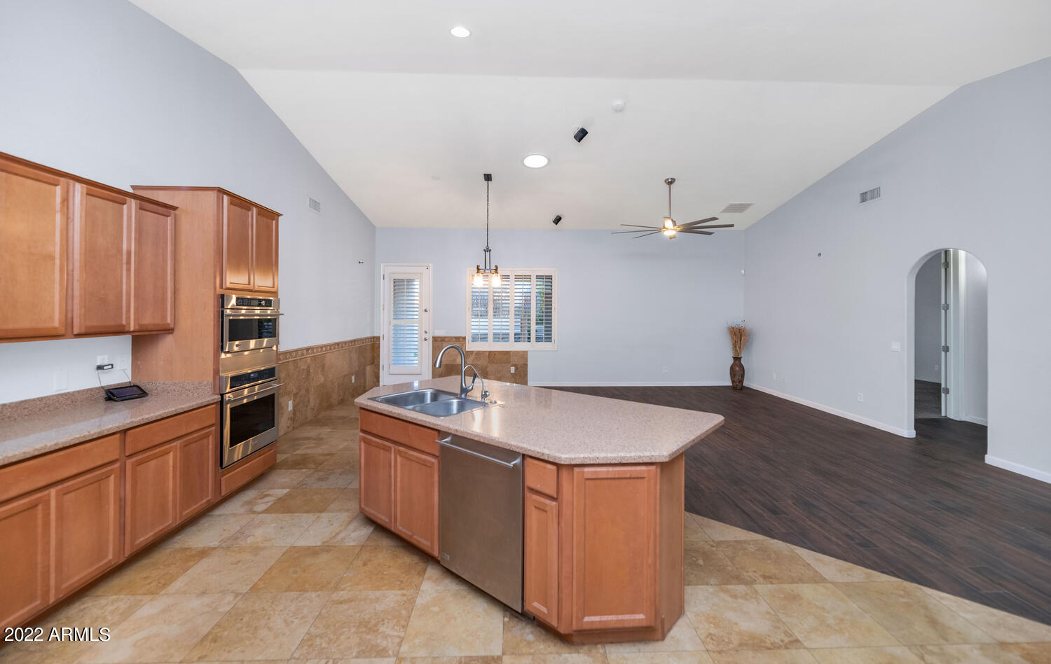 3756 East Del Rio Street Gilbert, AZ 85295 - Photo 12 of 41 Kitchen #2