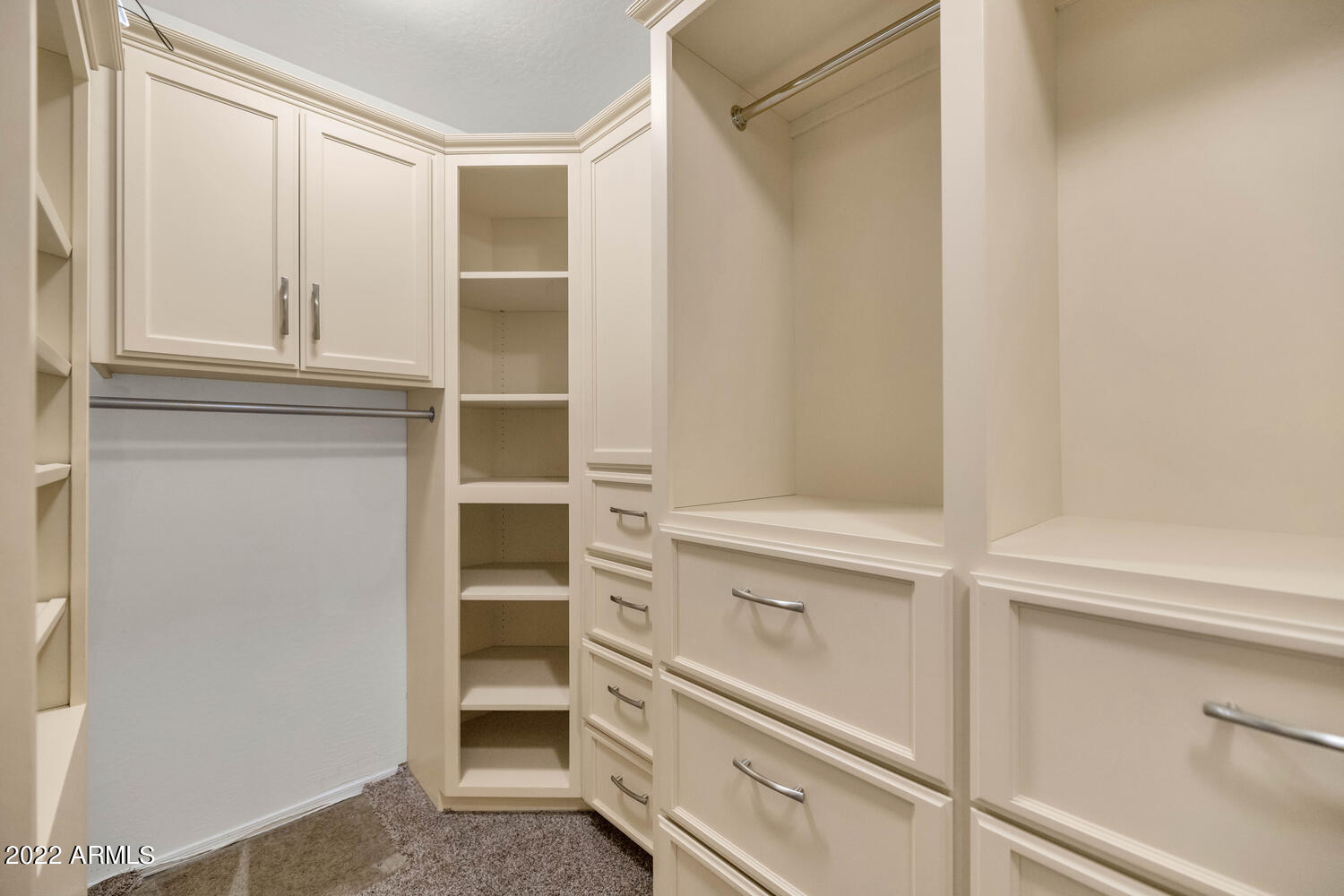 3756 East Del Rio Street Gilbert, AZ 85295 - Photo 16 of 41 Large custom closet