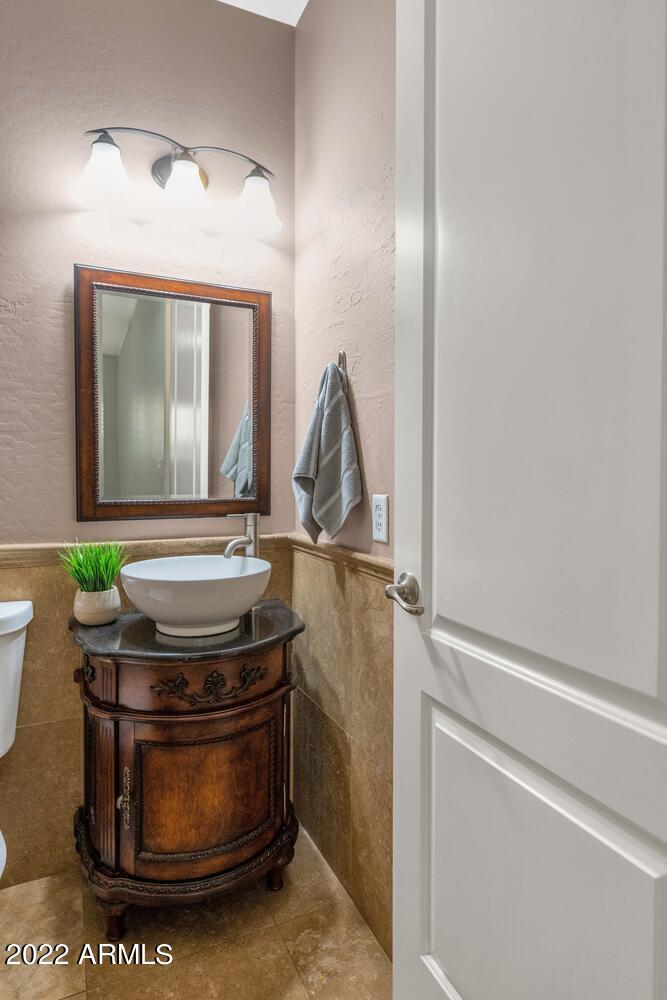 powder room