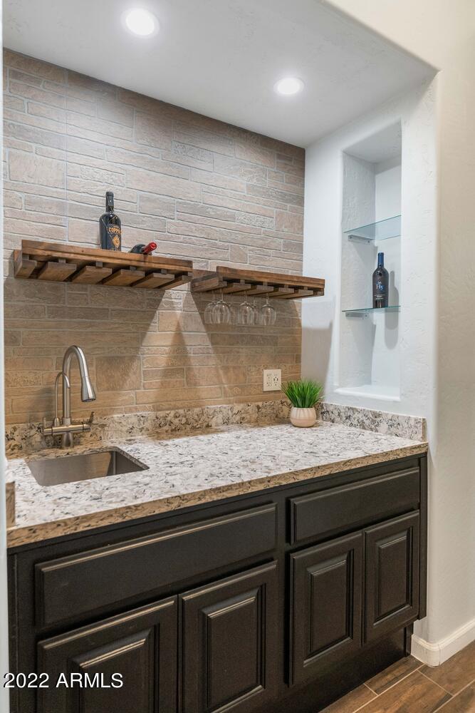 3756 East Del Rio Street Gilbert, AZ 85295 - Photo 8 of 41 wet bar