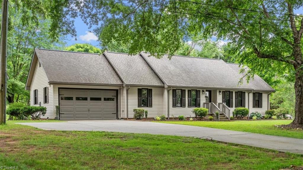 861 Central Road Clemmons, NC 27012 - Photo 1 of 33 Gallery Image 1