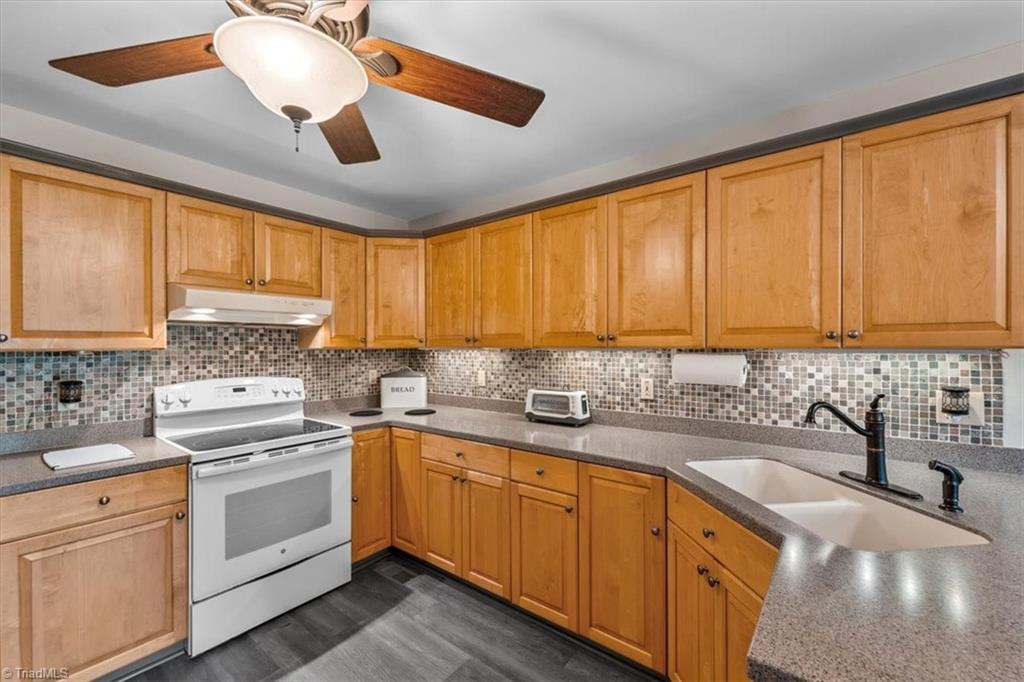 861 Central Road Clemmons, NC 27012 - Photo 13 of 33 Gallery Image 13