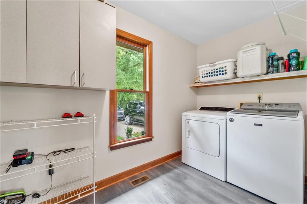 861 Central Road Clemmons, NC 27012 - Photo 16 of 33 Gallery Image 16