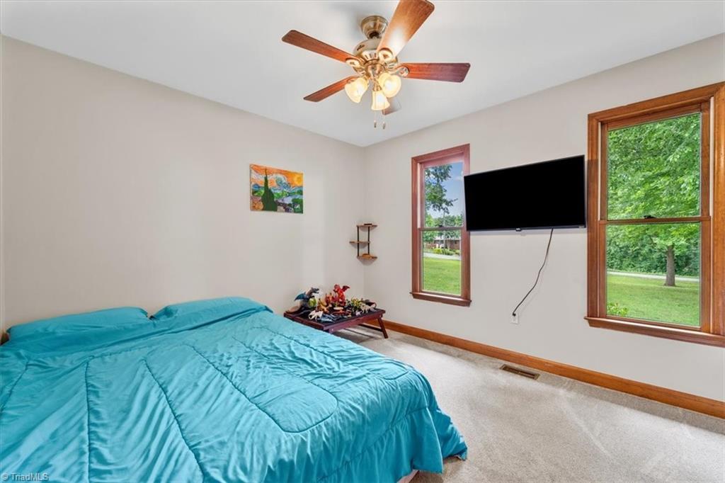 861 Central Road Clemmons, NC 27012 - Photo 25 of 33 Gallery Image 25