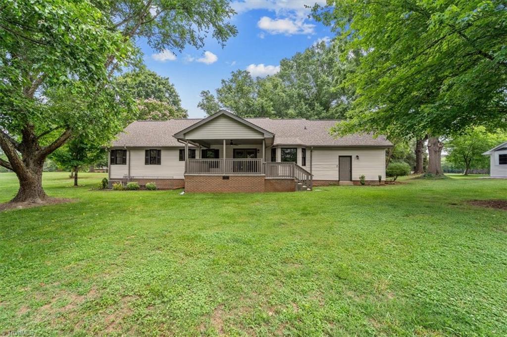 861 Central Road Clemmons, NC 27012 - Photo 32 of 33 Gallery Image 32