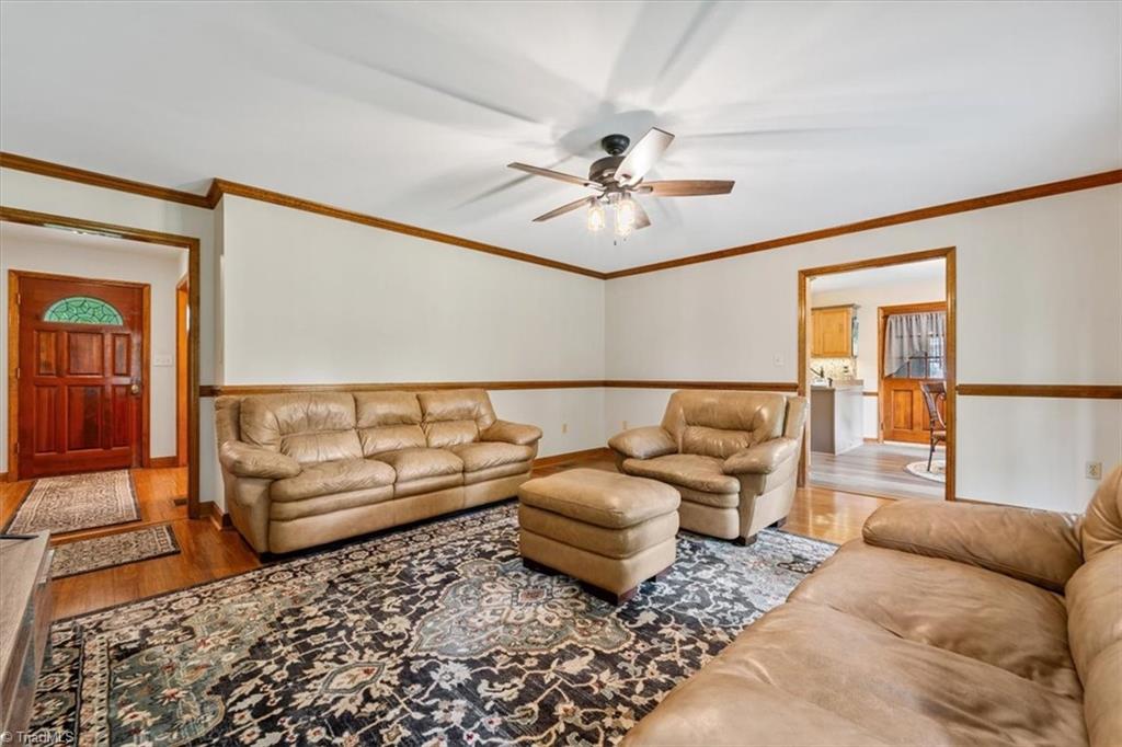 861 Central Road Clemmons, NC 27012 - Photo 6 of 33 Gallery Image 6
