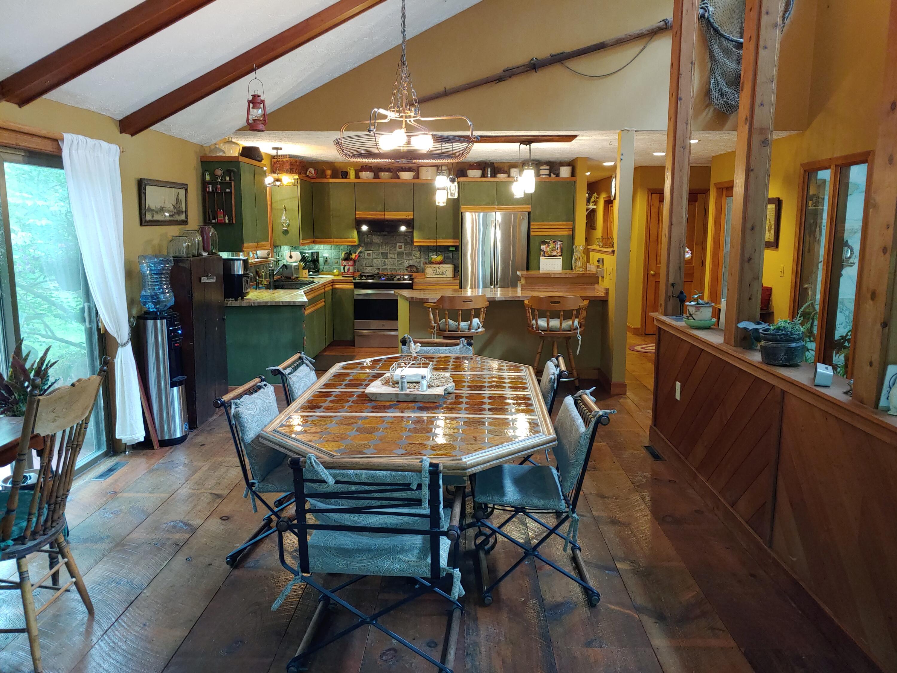 194 Shore Road Cape Neddick, ME 03902 - Photo 22 of 59 Dining