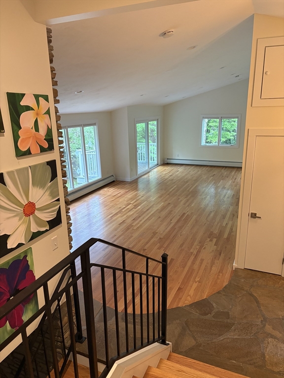100 Aylesbury Road Worcester, MA 01609 - Photo 5 of 28 Gallery Image 5