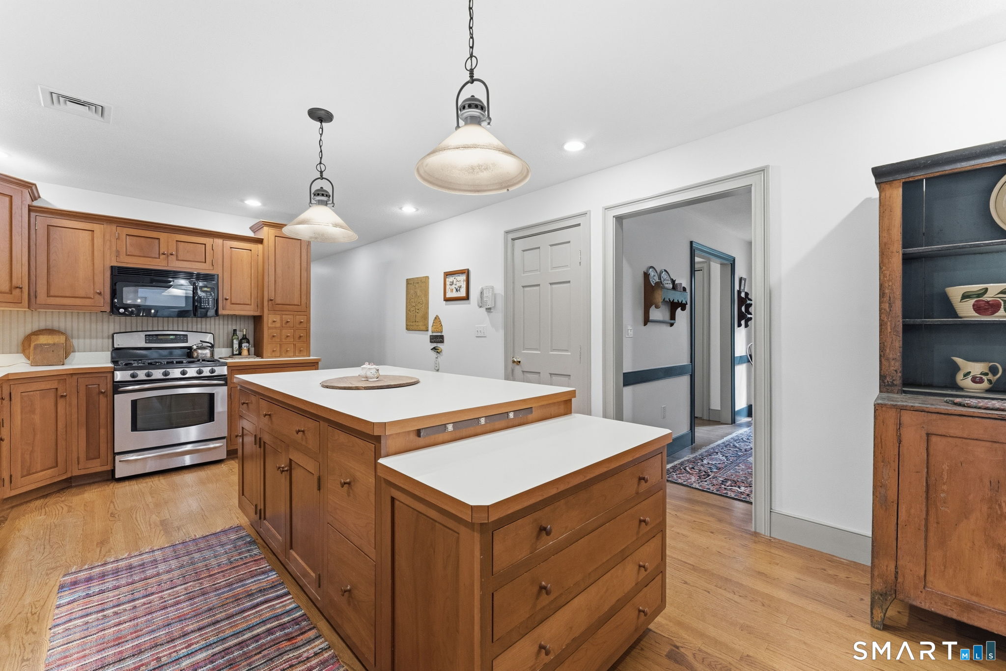 276 Stratton Brook Road Simsbury, CT 06092 - Photo 21 of 40