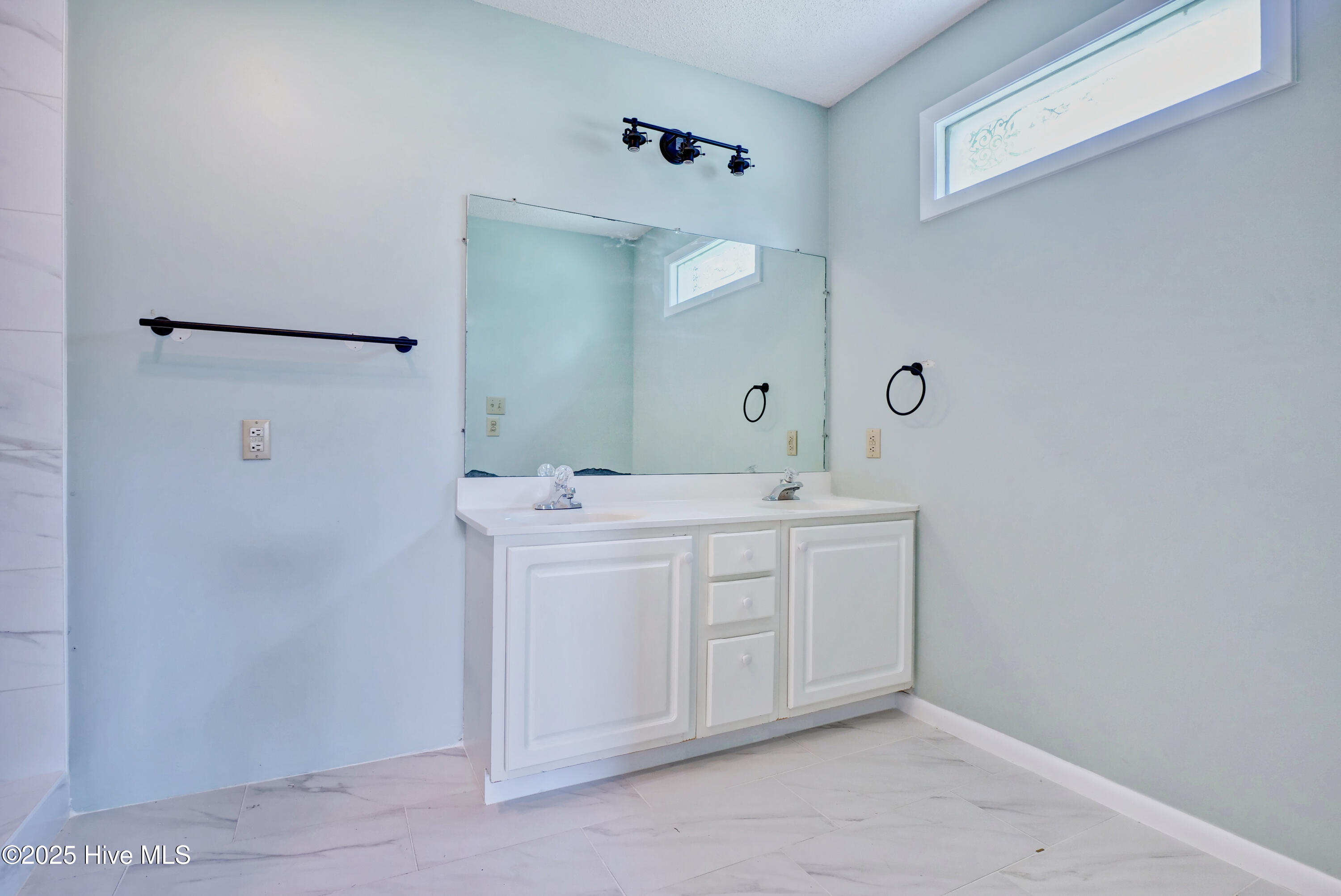 665 Hughes Road Hampstead, NC 28443 - Photo 21 of 40