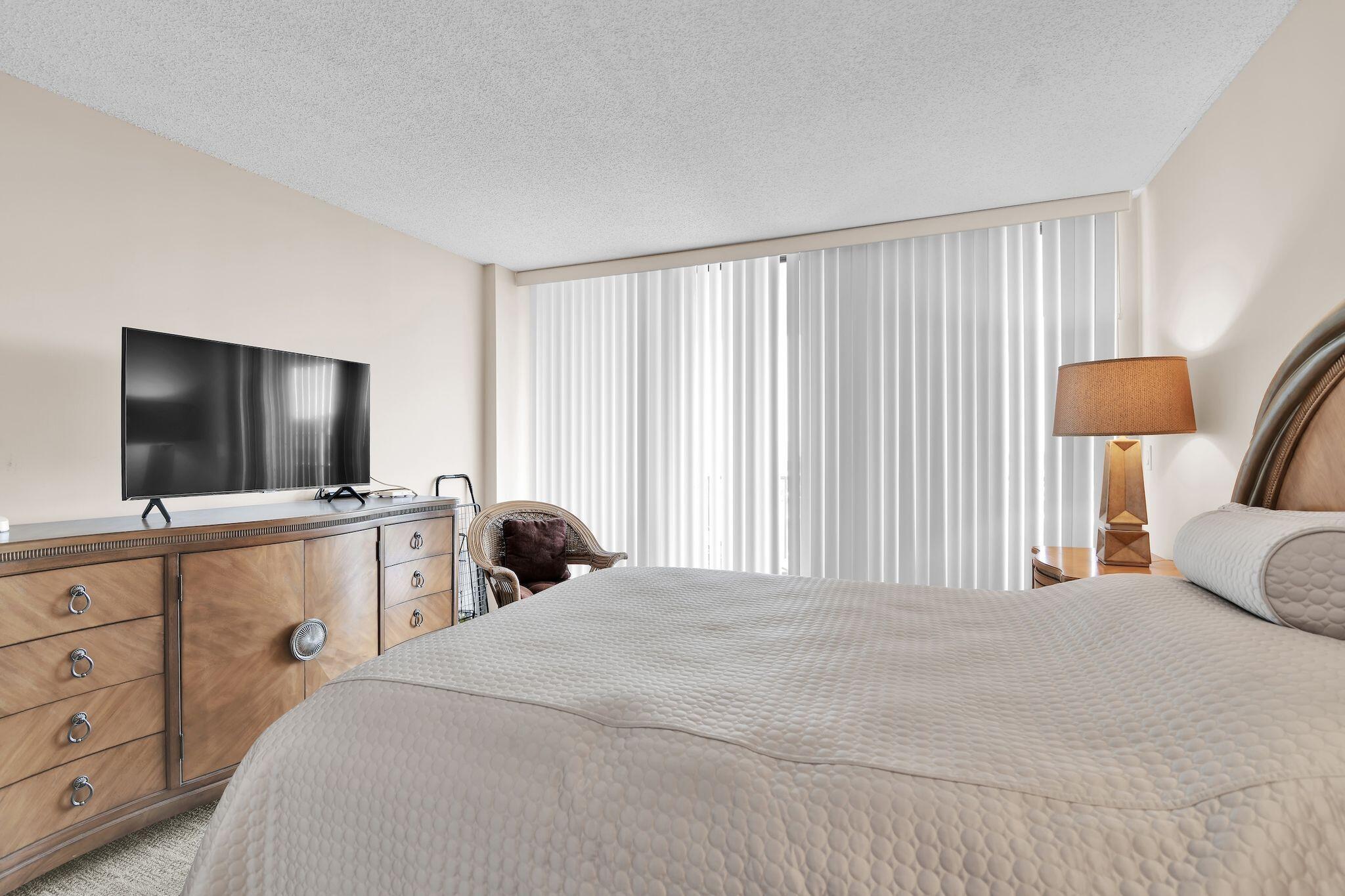 899 Jeffery Street, Unit 809 Boca Raton, FL 33487 - Photo 20 of 96 899 Jeffery St 809 2nd br pic 2