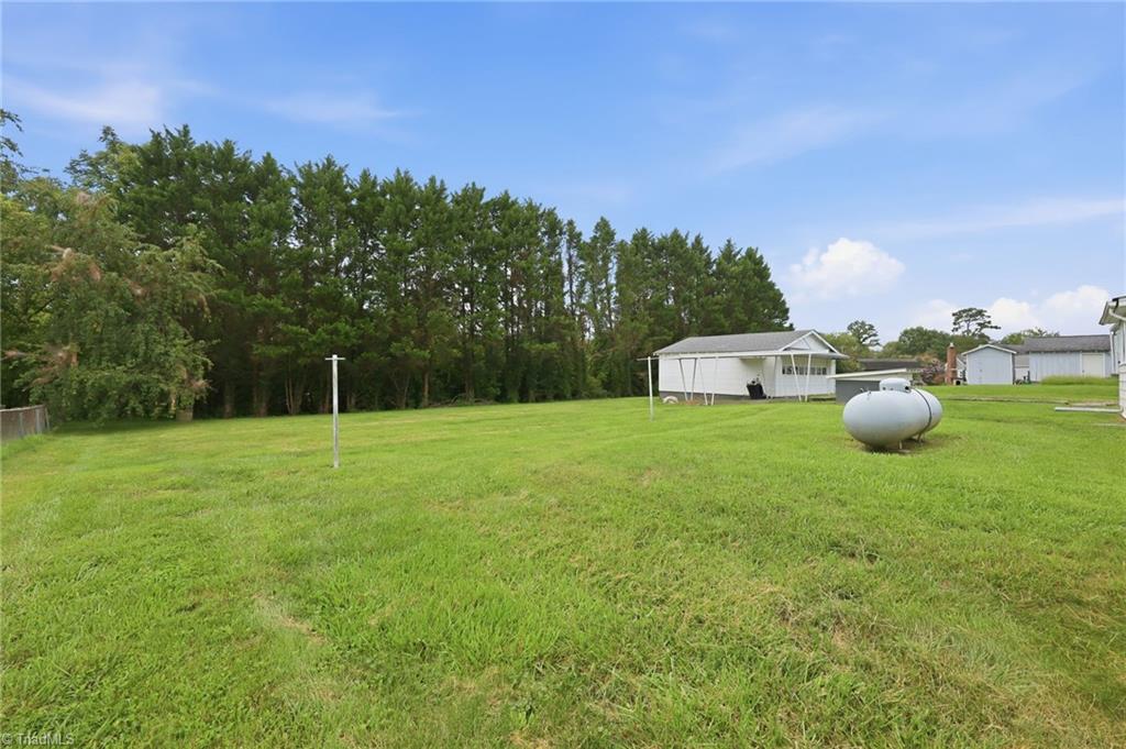 144 Decatur Avenue Elkin, NC 28621 - Photo 21 of 24 Gallery Image 21