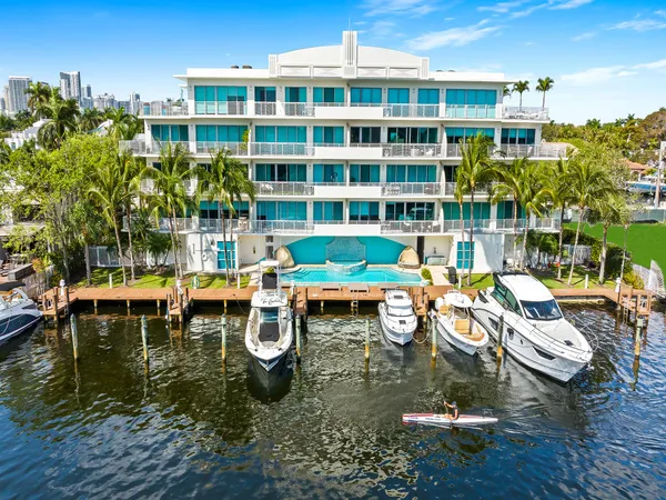 $8,500 | 444 Hendricks Isle, Unit 301, Fort Lauderdale, FL 33301