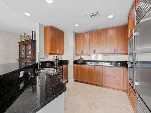 $8,500 | 444 Hendricks Isle, Unit 301, Fort Lauderdale, FL 33301