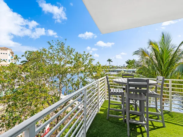 $8,500 | 444 Hendricks Isle, Unit 301, Fort Lauderdale, FL 33301