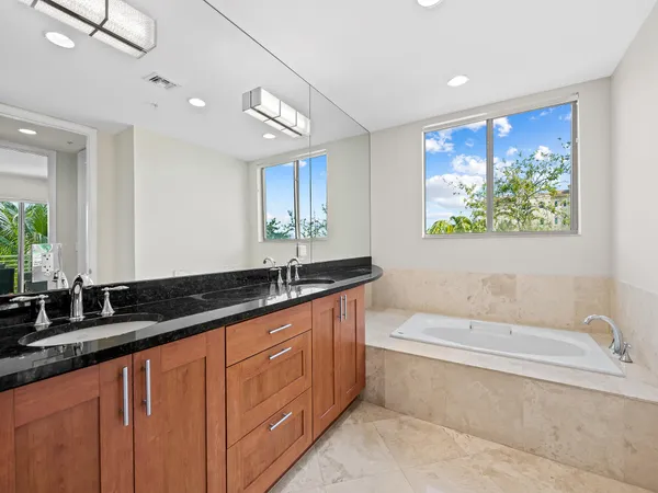 $8,500 | 444 Hendricks Isle, Unit 301, Fort Lauderdale, FL 33301