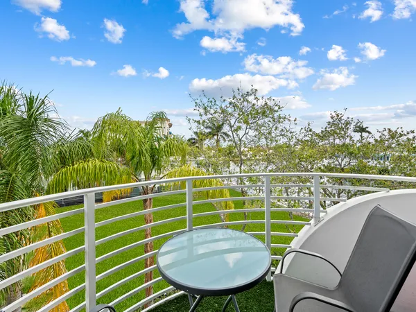 $8,500 | 444 Hendricks Isle, Unit 301, Fort Lauderdale, FL 33301