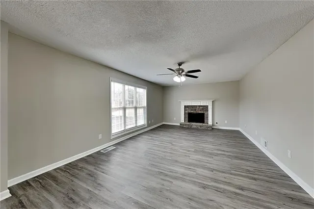 $2,225 | 33 Ashland Circle, Douglasville, GA 30134