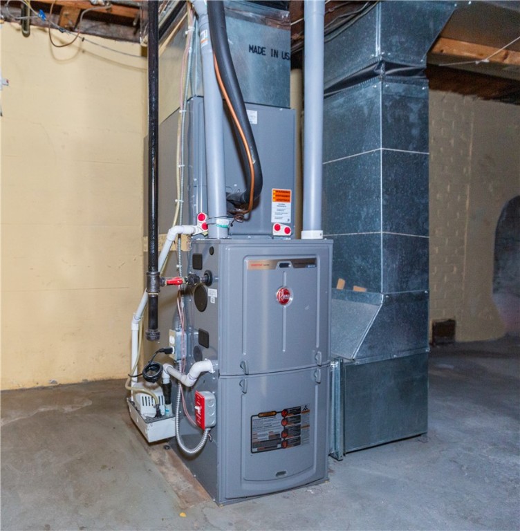37 Coulters Road Cranston, RI 02920 - Photo 19 of 22 Heating System