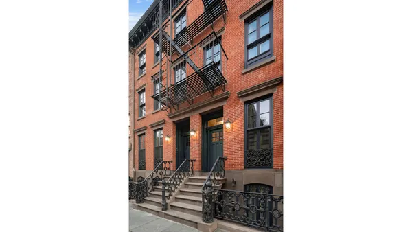 $8,995 | 158 West 10th Street, Unit 1 | West Village