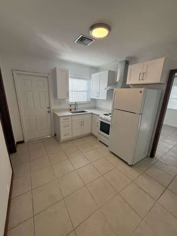 $1,600 | 340 Fleming Avenue, Unit A, Greenacres, FL 33463