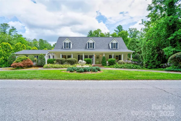 $595,000 | 2606 Greenville Highway, Flat Rock, NC 28731