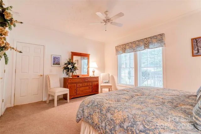 $595,000 | 2606 Greenville Highway, Flat Rock, NC 28731