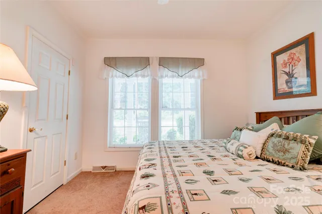 $595,000 | 2606 Greenville Highway, Flat Rock, NC 28731