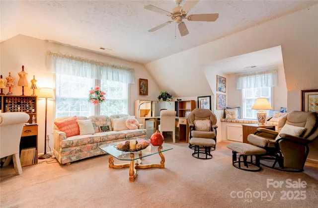 $595,000 | 2606 Greenville Highway, Flat Rock, NC 28731