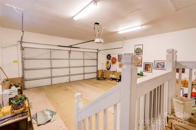 $595,000 | 2606 Greenville Highway, Flat Rock, NC 28731