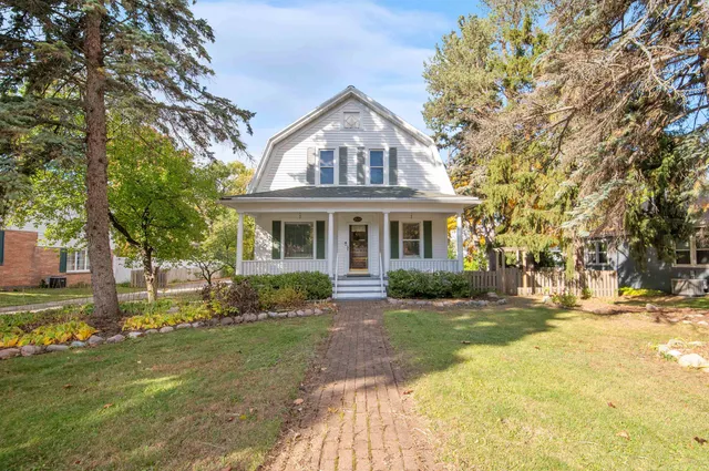 $354,900 | 2534 South Webster Avenue, Green Bay, WI 54301