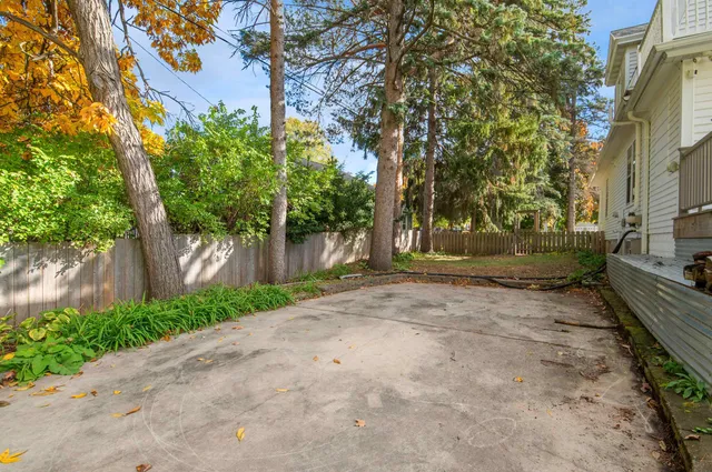 $354,900 | 2534 South Webster Avenue, Green Bay, WI 54301