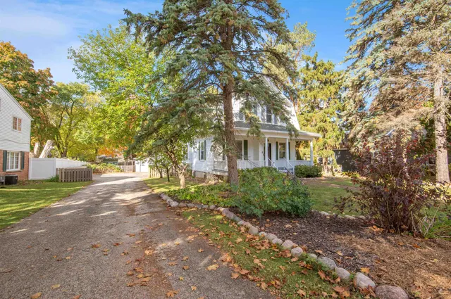 $354,900 | 2534 South Webster Avenue, Green Bay, WI 54301